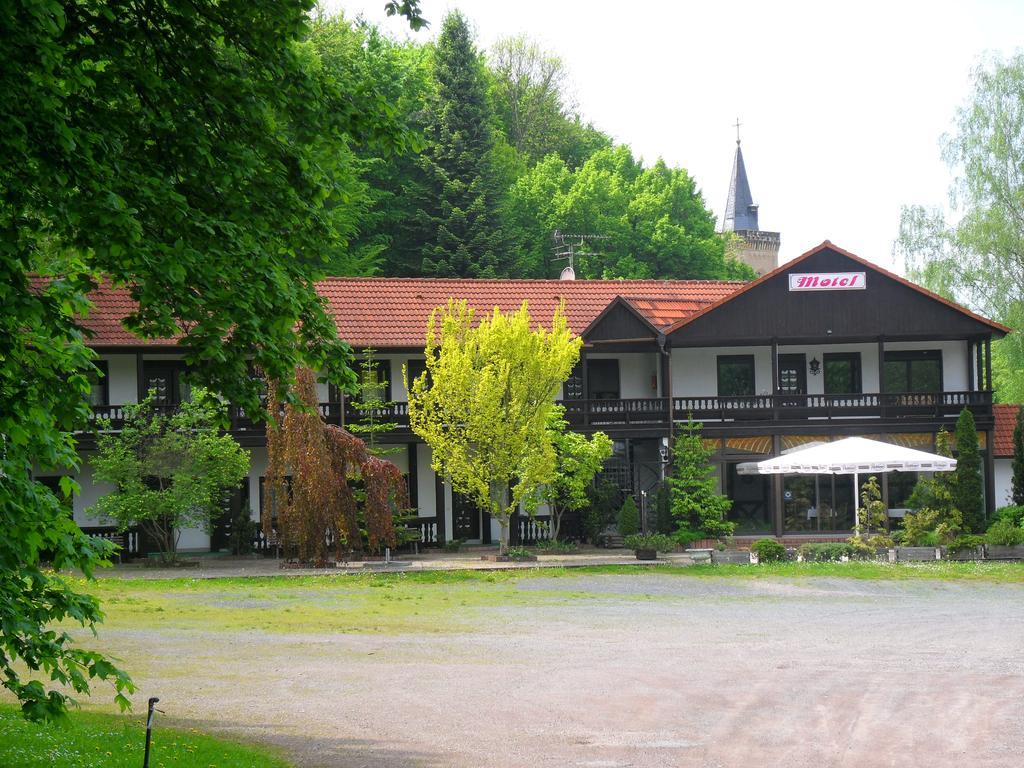 Motel Zur Festwiese Gierstadt Exterior photo